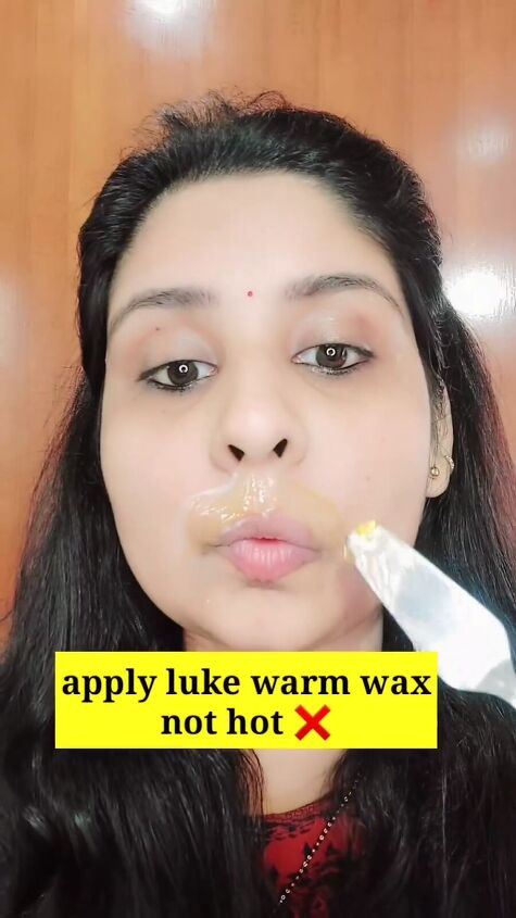 remove your hair at home with this wax recipe, Applying to skin