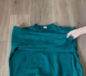 Stop folding your sweaters wrong and try this incredible 2-minute hack that's going to save you SO much space