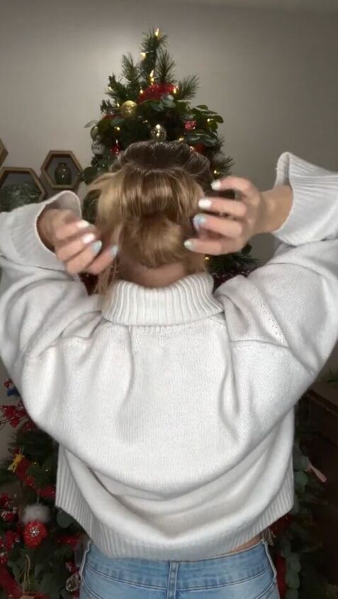 festive holiday bun tutorial, Tucking tail