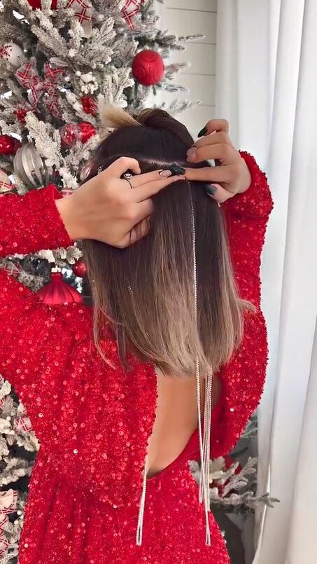 perfect sparkly hairstyle for the holidays, Making topsy tail