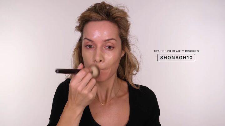 party makeup looks, Applying foundation