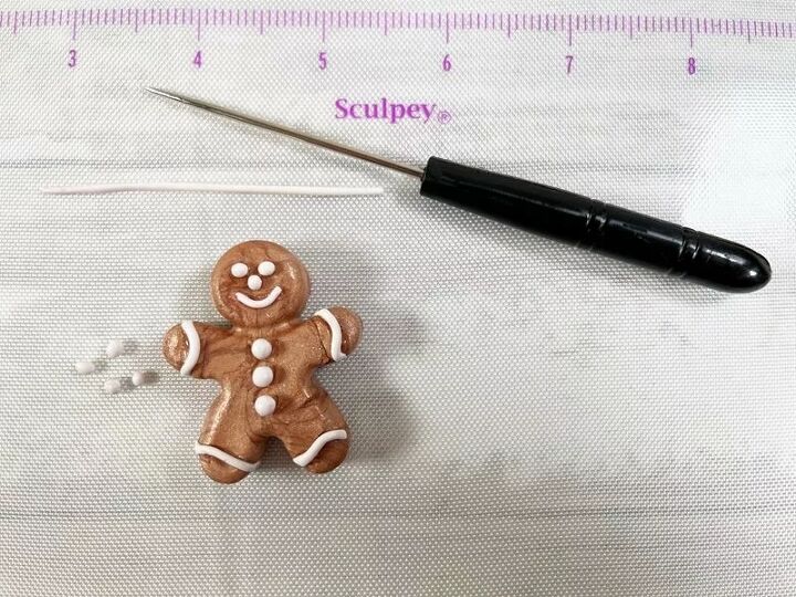 Polymer Clay Gingerbread Man Key Chain Charm Creatively Beth creativelybeth sculpey premo gingerbread man keychain charm christmas diy polymerclay craft gift