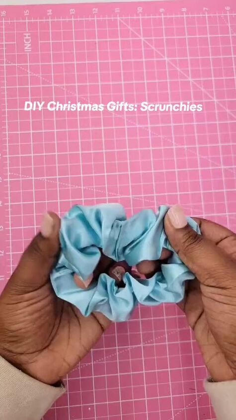 easy last minute diy christmas gifts, Joining ends