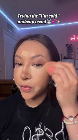 how to do the viral cold girl makeup, Applying concealer