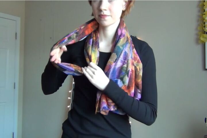 ways to style a scarf, Pull through knot scarf