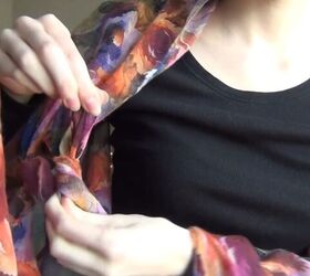 ways to style a scarf, Tying scarf jacket