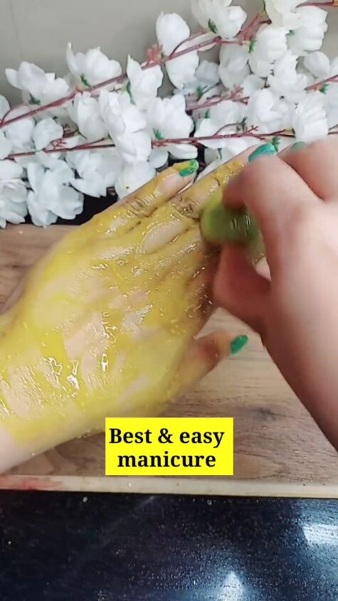 target skin discoloration with a lime, Using DIY lime scrub