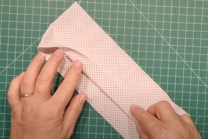 how to sew a hair scrunchie, The burrito roll method