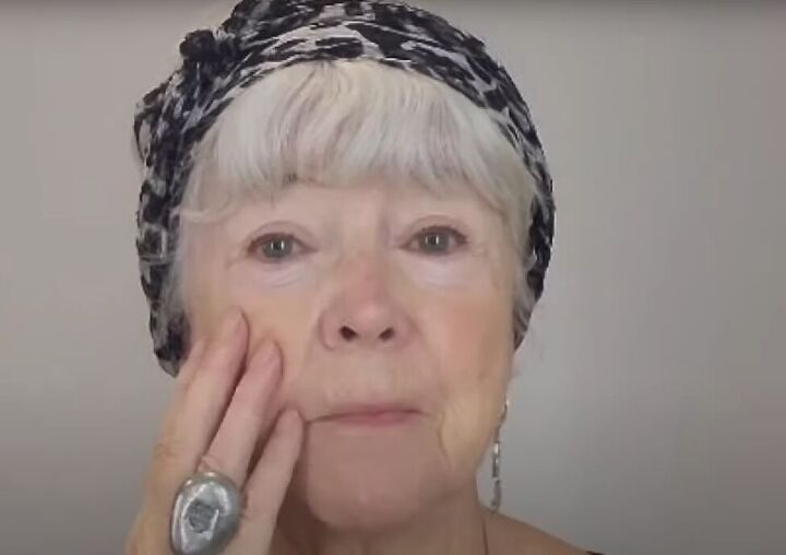 eye makeup for women over 50, Prepping face