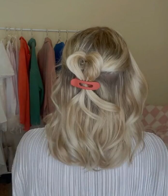 easy heart shaped valentine s hairstyle, Easy heart shaped Valentine s hairstyle