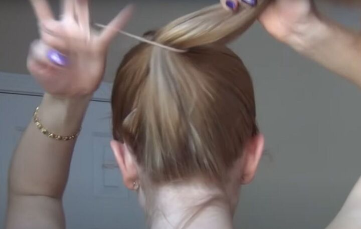 french braid with high ponytail, Making ponytail
