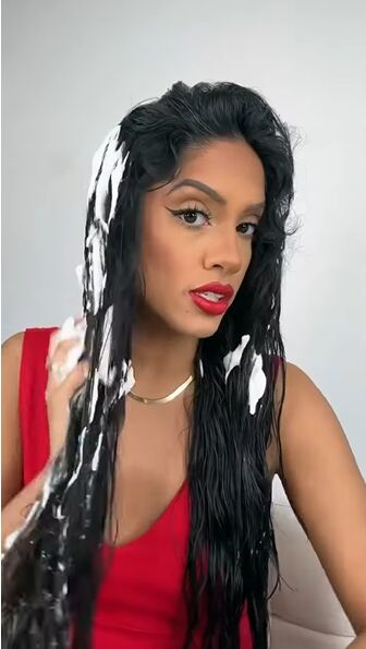 Super Easy Curly Hair Hack Using Fishnets | Upstyle