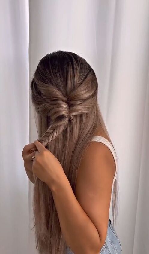 the perfect bridesmaid hairstyle, Making fishtail braid