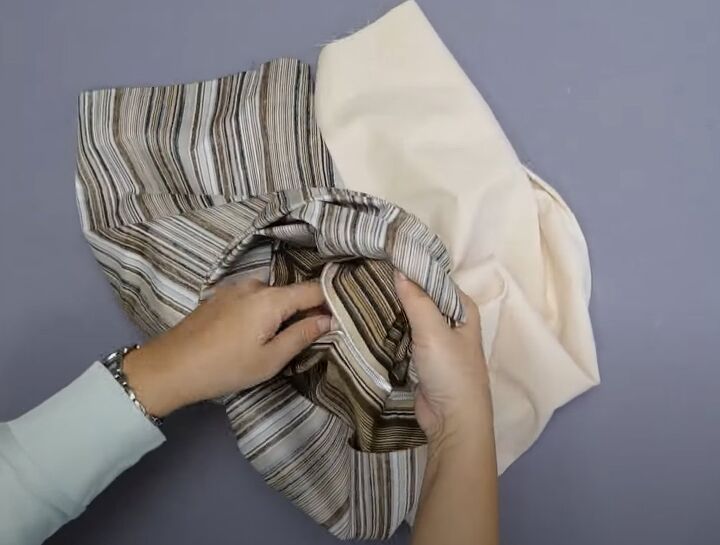 how to sew a hobo bag, Adding zipper