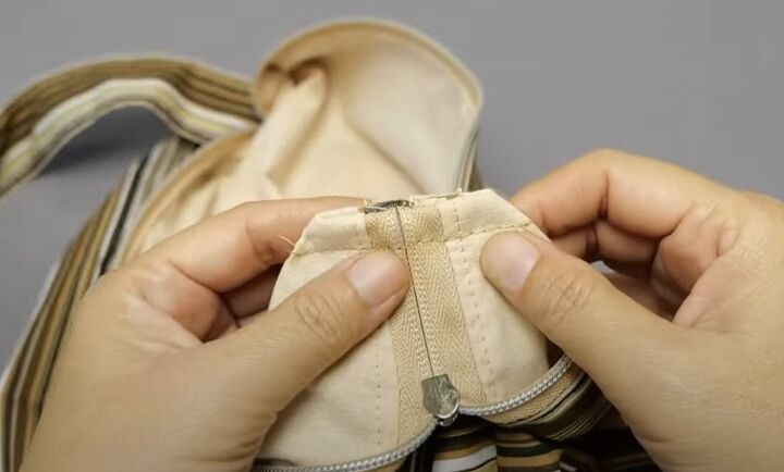 how to sew a hobo bag, Attaching strap