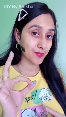 my grandma s secret for getting rid of a pimple overnight, Applying Tulsi leaves to skin