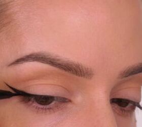 how to do winged eyeliner for beginners, Applying eyeliner