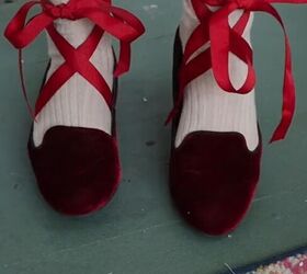 this is genius and coquette is trending, DIY coquette bow shoes