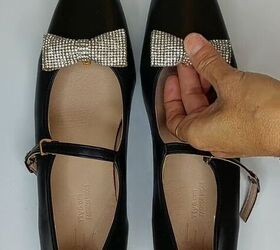 this easy diy accessory can go with all your shoes, Clipping bows to shoes