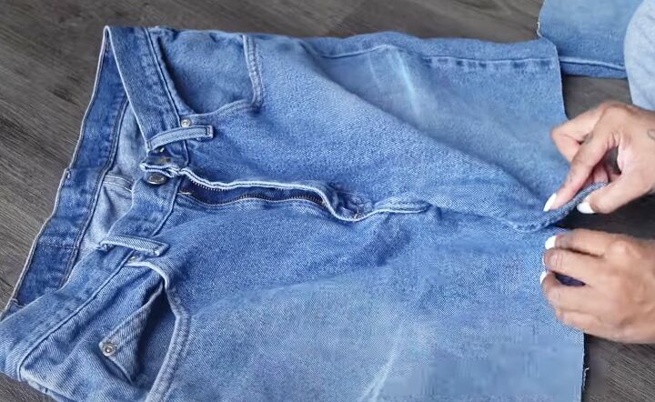 denim skirt made from jeans, Center front seam