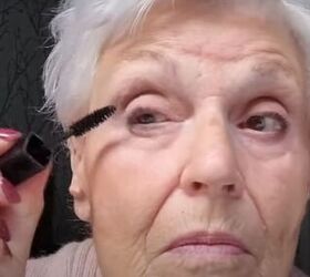 makeup for women over 70, Applying mascara