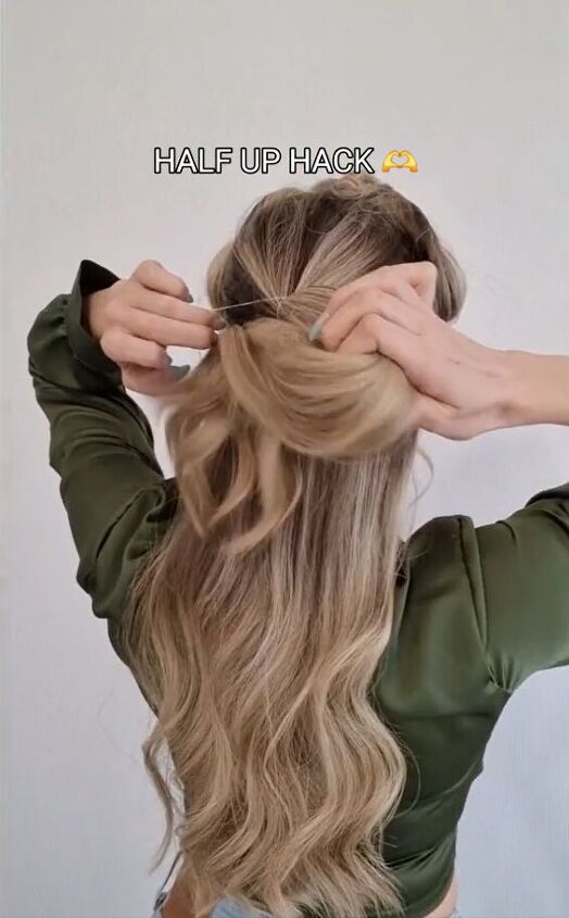 easy hack for half up hairdos, Tying second half ponytail