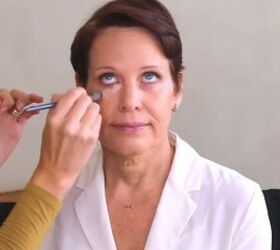daytime eye makeup, Applying concealer