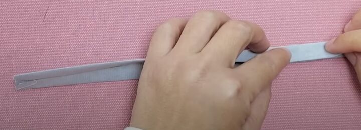 how to sew a pouch with a zipper, Making wrist strap