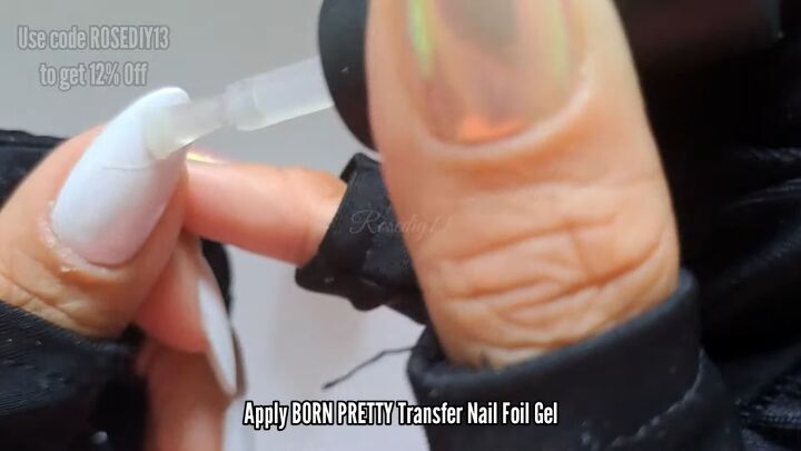 transfer foils for nails, Applying transfer nail foil gel