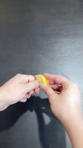 grow strong and long nails super fast with kitchen ingredients, Applying lemon to nails