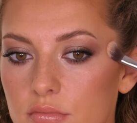 Learn How to Enhance Your Natural Beauty With This Easy Makeup Look