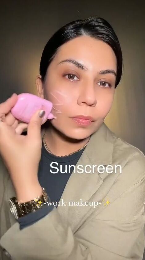 natural everyday makeup, Applying sunscreen