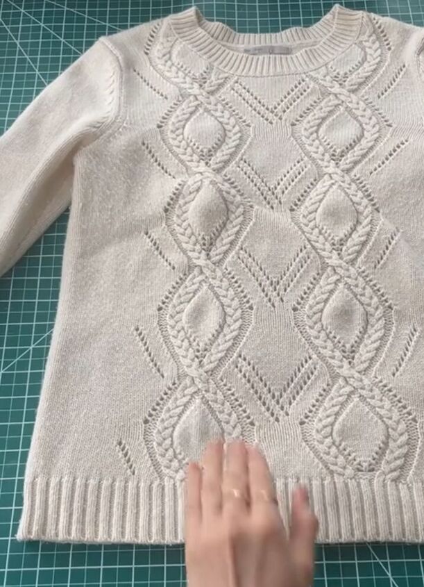 upcycle a sweater, Sweater