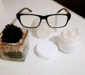 How to Keep Eye Glasses Crystal Clean.