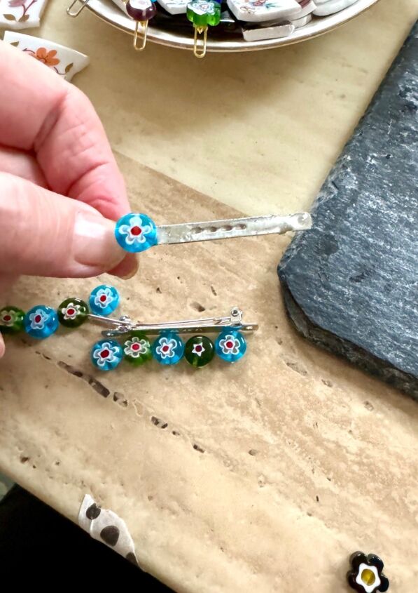 how to create a unique hair clip using glass beads, Glue into position