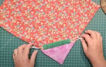 How to Sew a Simple Tote Bag That Draws Up Into a Cute Strawberry