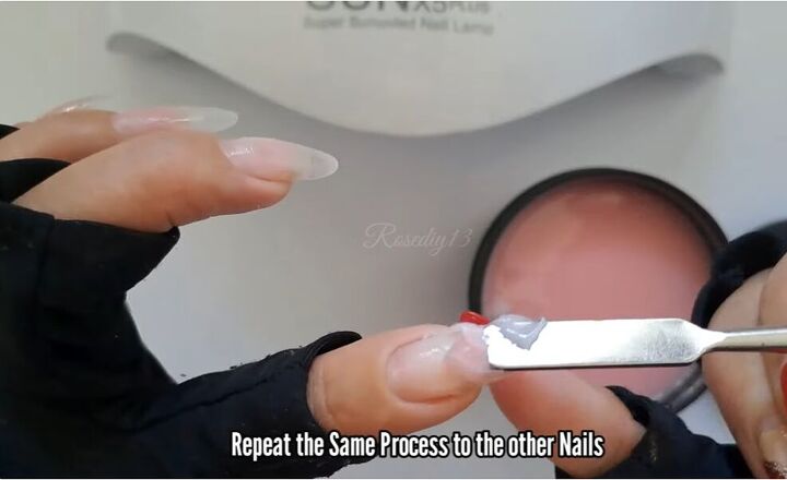 nail extension gel, Applying nail extension gel