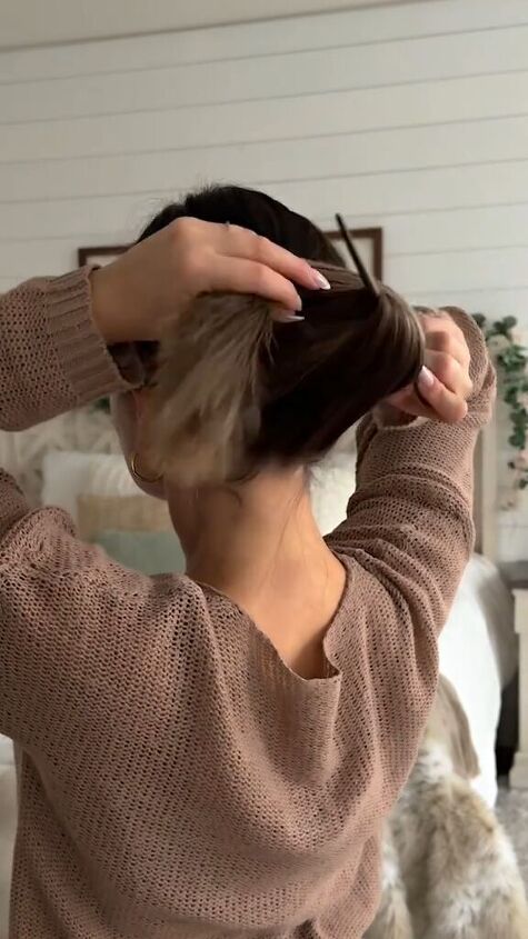 how to use this trendy new hair tool, Folding hair