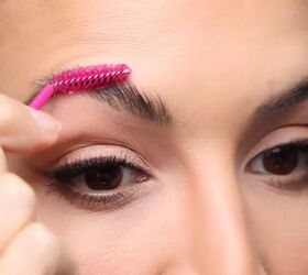 fluffy eyebrow trend, Applying brow gel