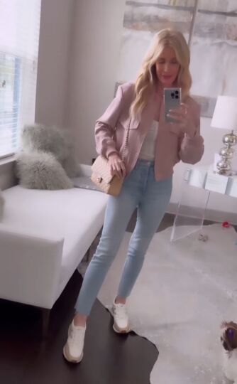 casual spring outfit ideas, Pink jacket outfit