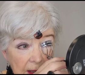 evening eye makeup, Curling lashes