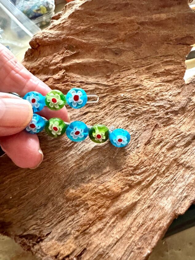 how to create a unique hair clip using glass beads, Hair slide