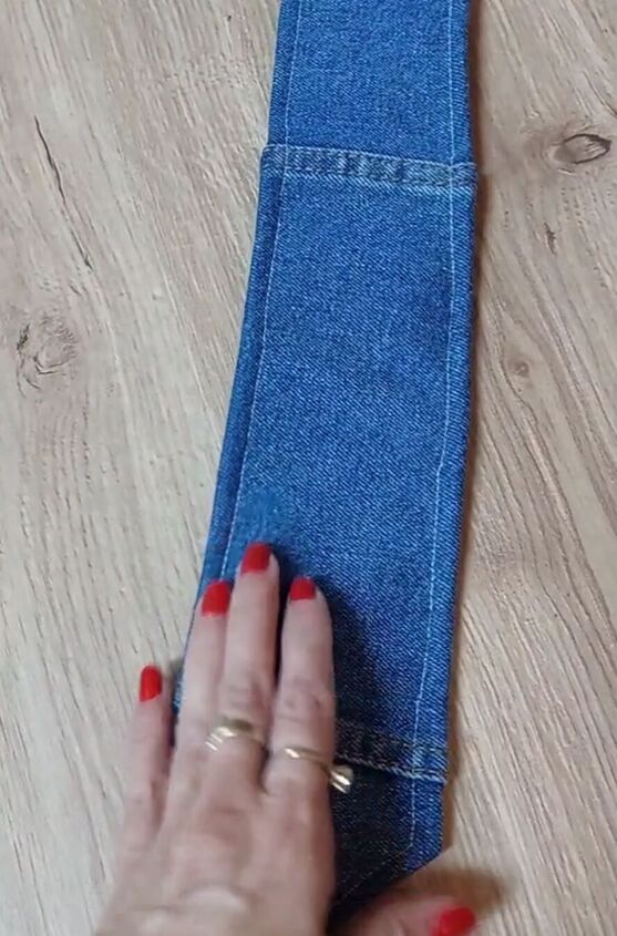 this diy denim accessory can go with any outfit, Wrapping tie
