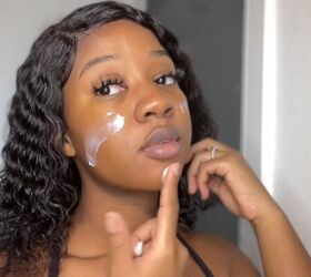 my shower routine, Applying moisturizer to face