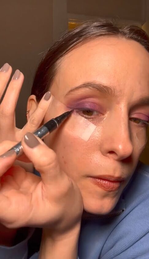 grab some scotch tape for this makeup hack, Applying eyeliner