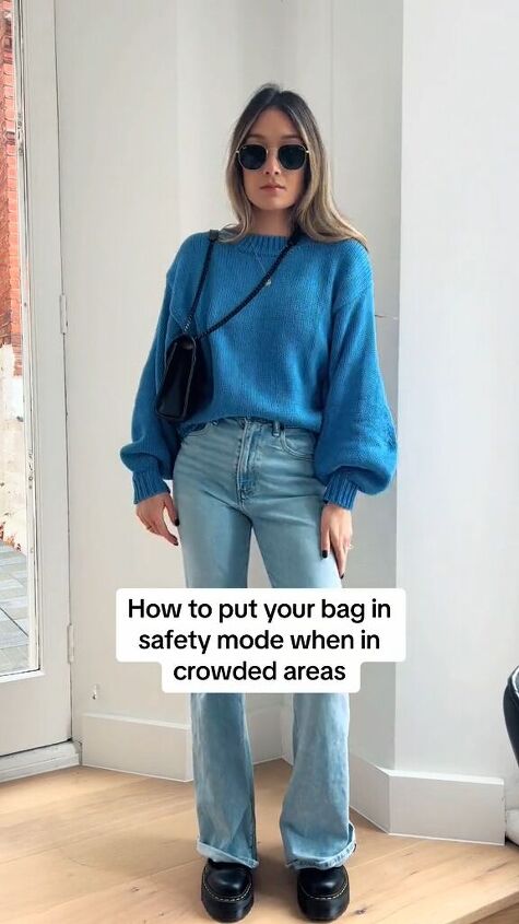 how to securely wear your purse in crowds, How to securely wear your purse in crowds