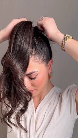 get a higher ponytail with this hack, Tightening tail