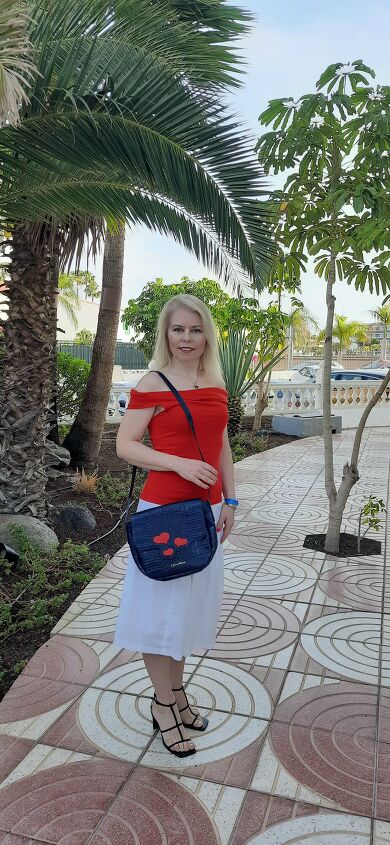 three ways to wear a navy blue bag ideas, Navy red and white
