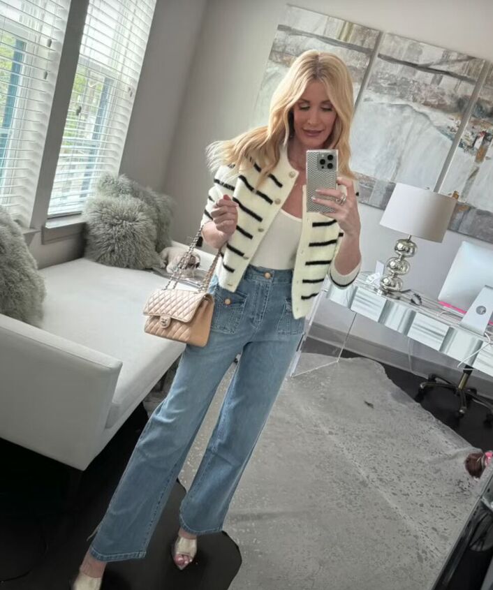 casual spring outfits for over 40, Wide leg jeans and striped cardigan