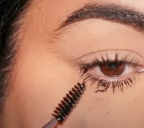 how to stop mascara from smudging, Cleaning up smudged mascara